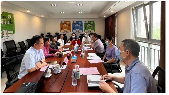 堅持問題導向紓困解難，工信部到中橡協(xié)實地調(diào)研